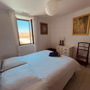 Location Type T2 – Appartement – 4 Couchages Marseille